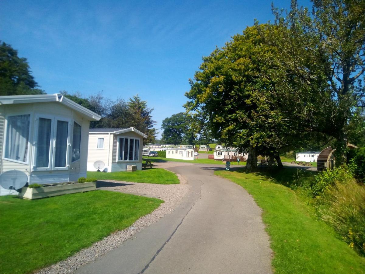 Campsie Glen Holiday Park Fintry Экстерьер фото