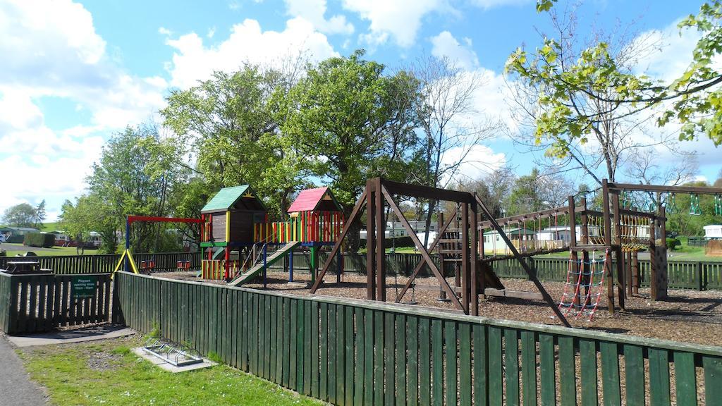 Campsie Glen Holiday Park Fintry Экстерьер фото
