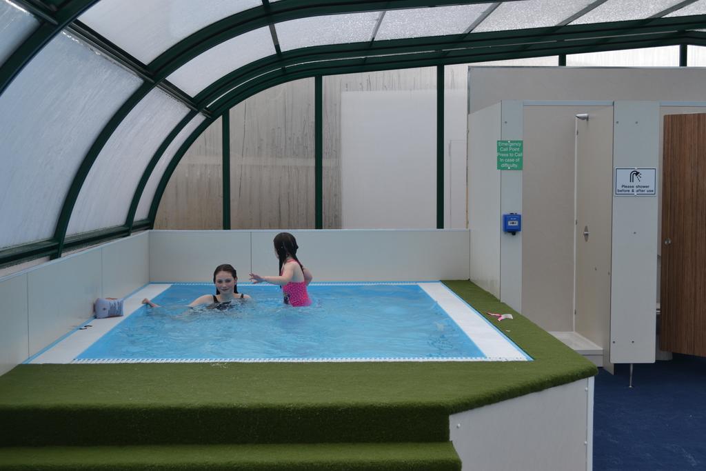 Campsie Glen Holiday Park Fintry Экстерьер фото